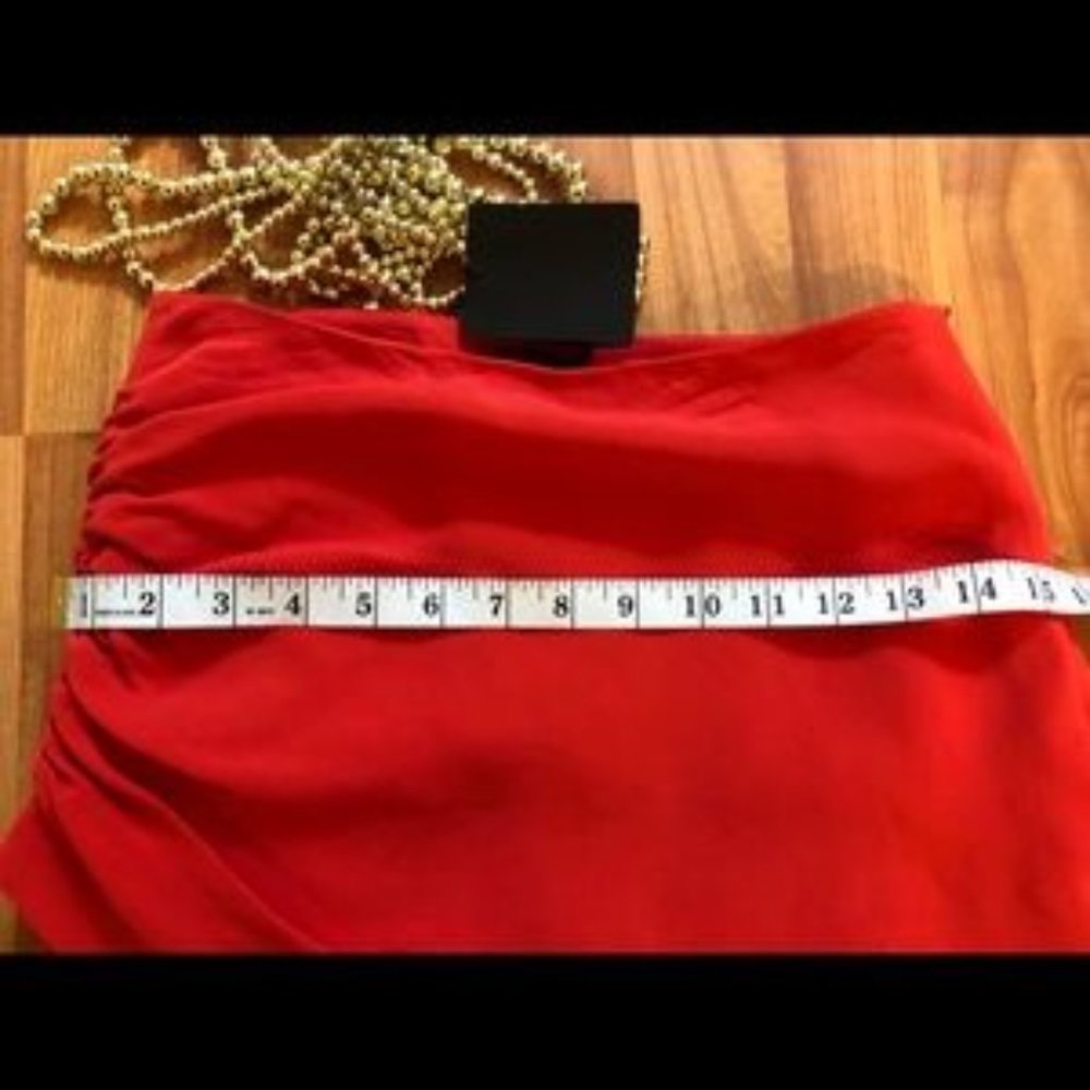 Red Skirt - Picture 3 of 6